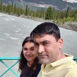 Meet your Posher, Mili